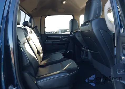 2022 Ram 2500 Laramie 4X4 6'4 Box z USA, uszkodzony, nr VIN 3C6UR5FL5NG144840